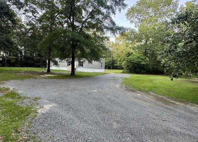 Property at 1441 Copeland Dr, Hartsville, SC 29550, 3 beds, 2 baths