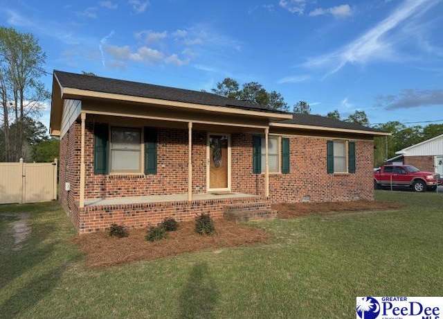 Property at 1612 Forest Dr, Dillon, SC 29536, 3 beds, 1 bath