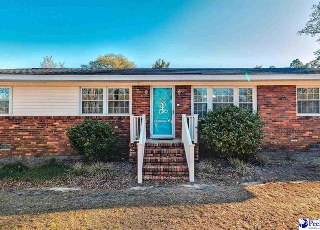 Property at 1026 Edgewood Dr, Hartsville, SC 29550, 3 beds, 2 baths