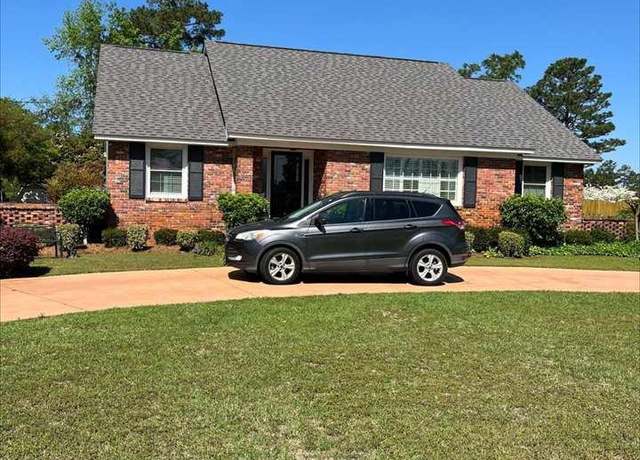 Property at 1507 Hampton Dr, Florence, SC 29505, 5 beds, 2.5 baths