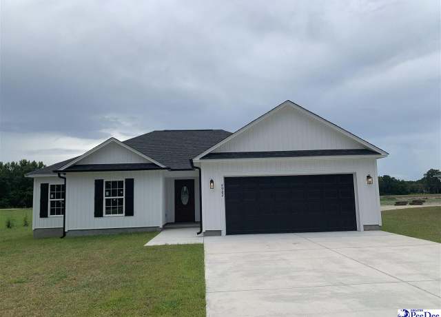 Property at 4982 E National Cemetery Rd, Florence, SC 29506, 3 beds, 2 baths