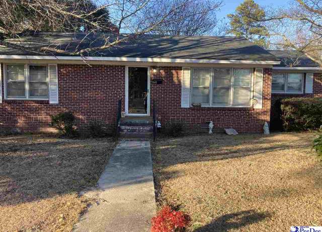Property at 902 Mcleod St, Dillon, SC 29536, 3 beds, 1 bath