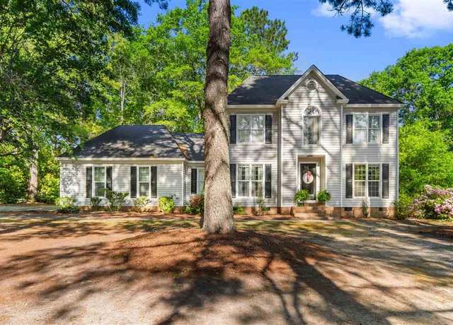 Property at 731 Jefferson St, Bennettsville, SC 29512, 4 beds, 2.5 baths