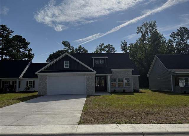 Property at 808 Sharpe Dr, Florence, SC 29501, 3 beds, 2 baths