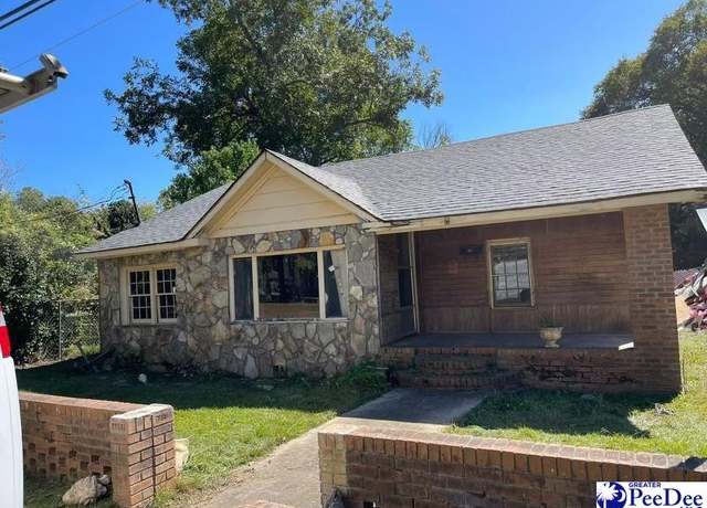 Property at 504 Georgetown St, Marion, SC 29571, 3 beds, 2 baths