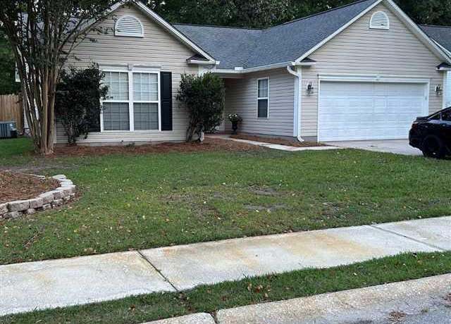 Property at 3824 Periwinkle Ln, Florence, SC 29501, 3 beds, 2 baths
