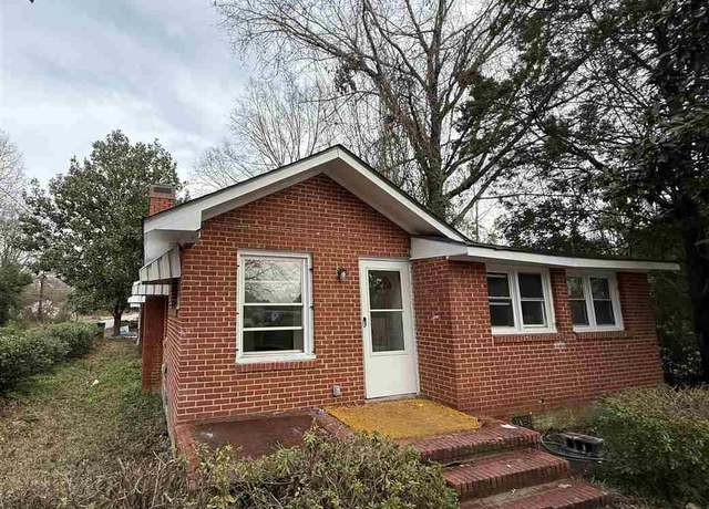 Property at 701 S 8th St, Hartsville, SC 29550, 4 beds, 1 bath