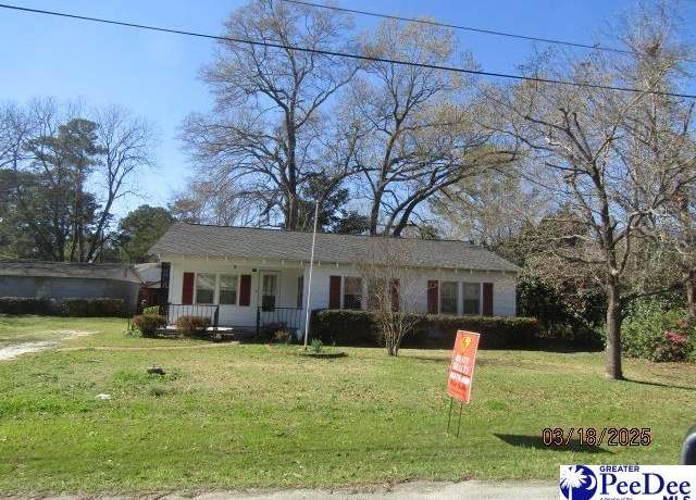 Property at 111 N Carolina Ave, Dillon, SC 29536, 2 beds, 1 bath
