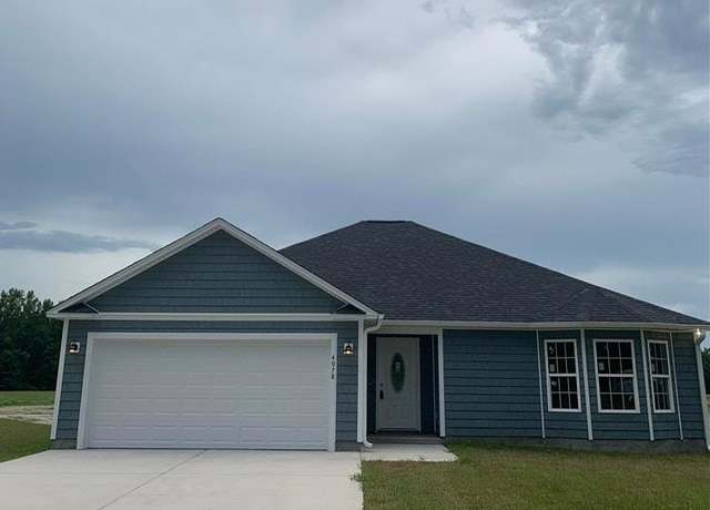 Property at 4978 E National Cemetery Rd, Florence, SC 29506, 3 beds, 2 baths