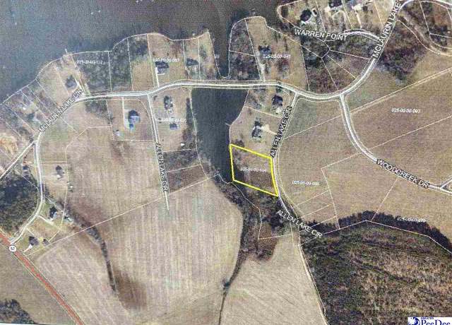 Property at 2517 Allen Lake Cir, Dillon, SC 29536