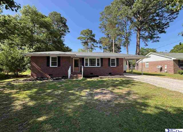 Property at 1117 Courtland Ave, Florence, SC 29505, 3 beds, 2 baths