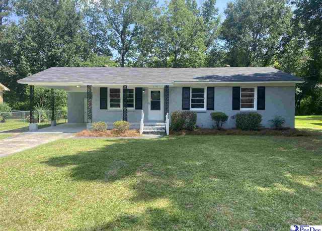 Property at 3508 E King Henry Dr, Florence, SC 29506, 3 beds, 1.5 baths