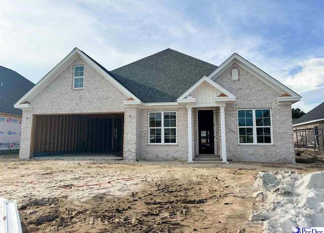 Property at 3009 Weatherstone Ln, Florence, SC 29501, 4 beds, 2.5 baths