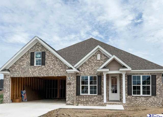 Property at 3013 Weatherstone Ln, Florence, SC 29501, 4 beds, 2.5 baths