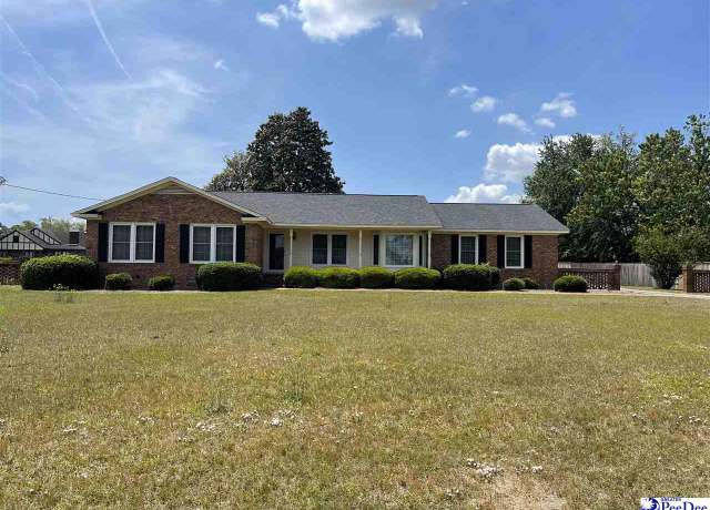 Property at 2548 W Edgefield Rd, Florence, SC 29501, 3 beds, 2.5 baths