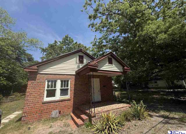 Property at 302 Jasper Ave, Hartsville, SC 29550, 2 beds, 1 bath