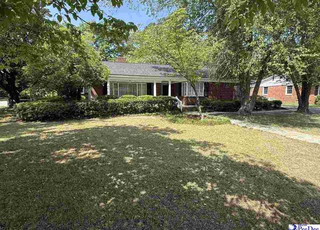 Property at 210 Katherine St, Bennettsville, SC 29512, 3 beds, 2 baths