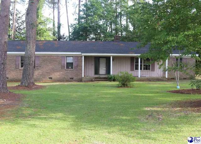 Property at 302 Azalea Dr, Mullins, SC 29574, 3 beds, 2.5 baths