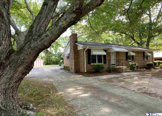 Property at 125 Forest Dr, Bennettsville, SC 29512, 3 beds, 1.5 baths