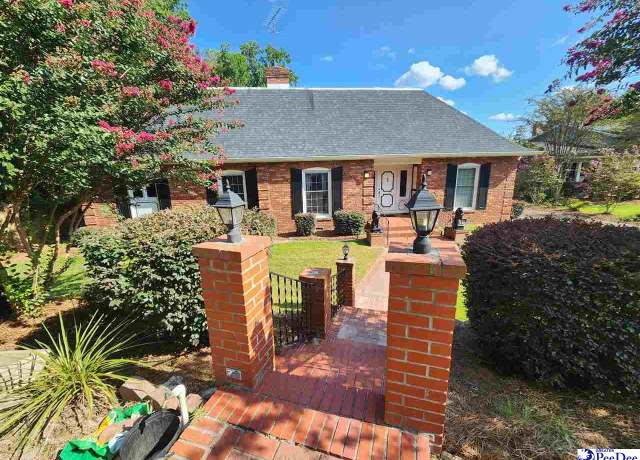 Property at 129 Golf Course Rd, Hartsville, SC 29550, 3 beds, 3 baths