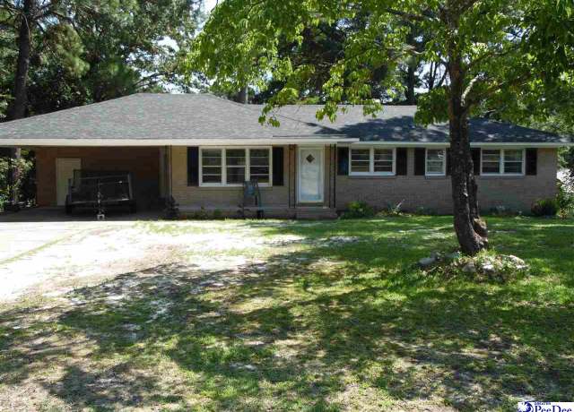 Property at 3606 Carroll Dr, Florence, SC 29506, 3 beds, 1.5 baths