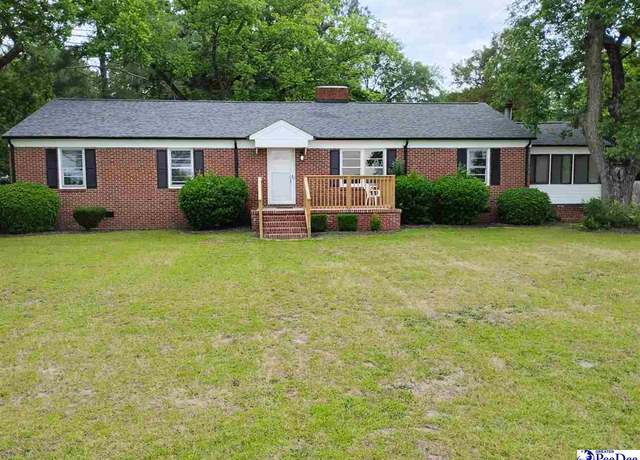 Property at 2228 & 2230 W Market St Ext, Cheraw, SC 29520, 5 beds, 3 baths