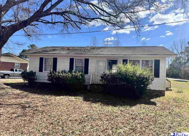 Property at 1000 Edgewood Dr, Marion, SC 29571, 3 beds, 1 bath