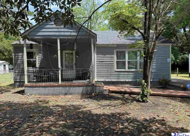 Property at 17 Shuler Dr, Sumter, SC 29150, 4 beds, 2 baths