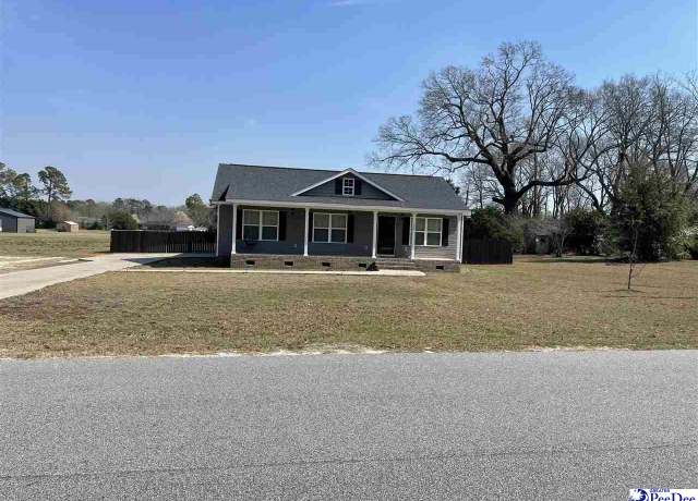 Property at 135 Brookwood Dr, Hartsville, SC 29550, 3 beds, 2 baths