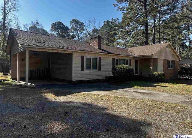 Property at 121 W Mciver Rd, Darlington, SC 29532, 3 beds, 1.5 baths