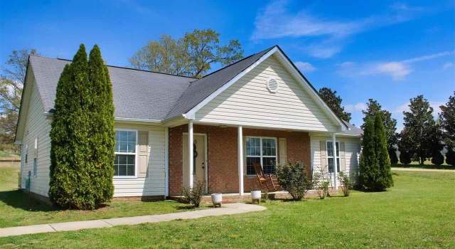 Photo of 100 Palmetto Pl, Chesterfield, SC 29709