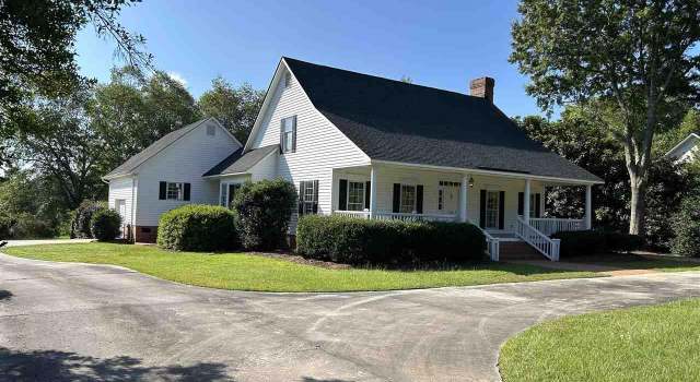 Photo of 726 Lakeshore Dr, Bennettsville, SC 29512