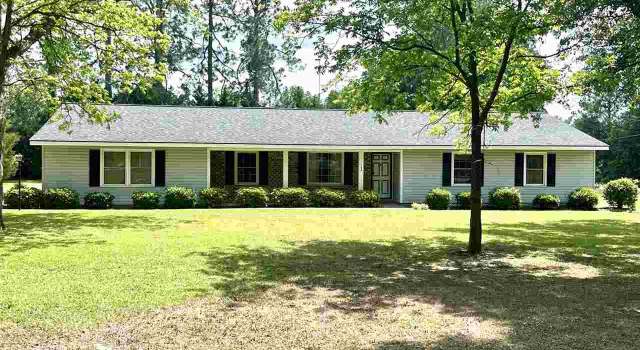 Photo of 133 Bobwhite Rd, Cheraw, SC 29520