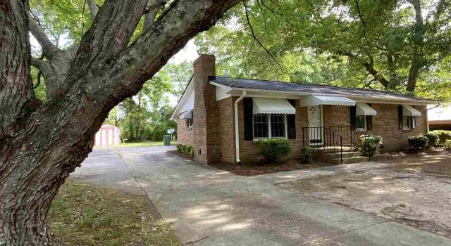 Photo of 125 Forest Dr, Bennettsville, SC 29512