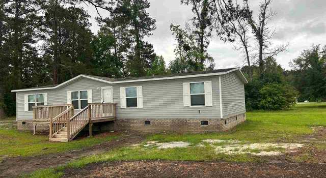 Photo of 302 Poor Farm Rd, Florence, SC 29505