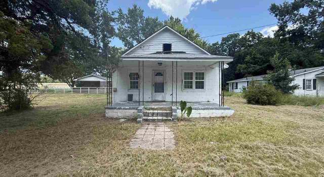 Photo of 306 Cypress St, Dillon, SC 29536