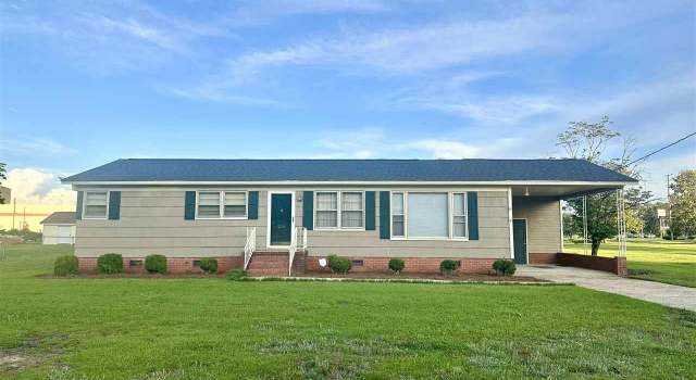 Photo of 206 Pecan Dr, Cheraw, SC 29520