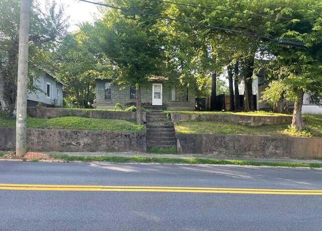 Property at 535 Wildwood Ave SE, Cleveland, TN 37311, 2 beds, 1 bath
