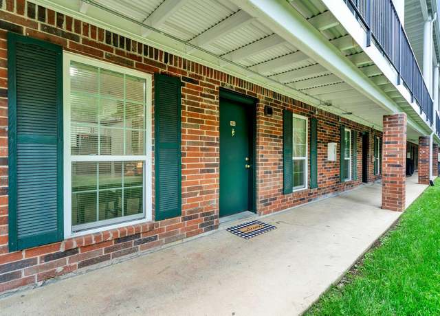 Property at 900 Mountain Creek Rd Unit M162, Chattanooga, TN 37405, 2 beds, 2 baths