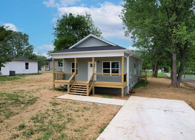 Property at 523 13th St SE, Cleveland, TN 37311, 3 beds, 2 baths