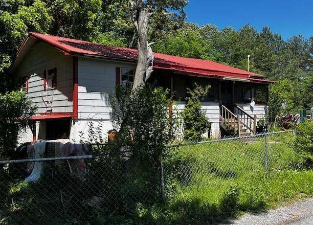 Property at 1435 Alley Street St NE, Cleveland, TN 37311, 6 beds, 2 baths