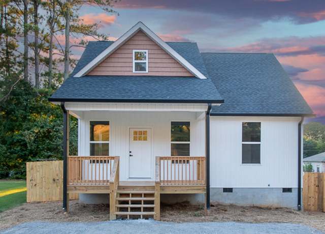 Property at 1807 Railroad Avenue Ave, Athens, TN 37303, 3 beds, 2.5 baths