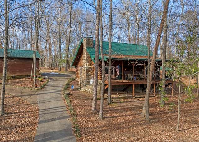 Property at 2067 Ridgeview Dr NW, Cleveland, TN 37311, 4 beds, 3 baths