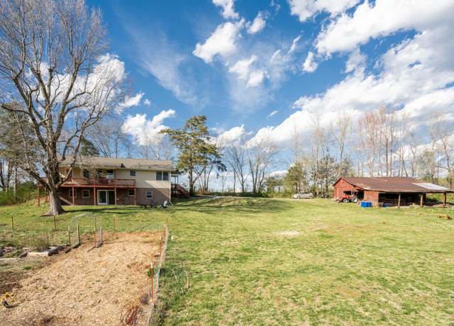 Property at 121 Delano Cemetary Rd, Delano, TN 37325, 4 beds, 2.5 baths