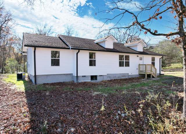 Property at 247 Jacobs Rd, Ringgold, GA 30736, 3 beds, 2 baths