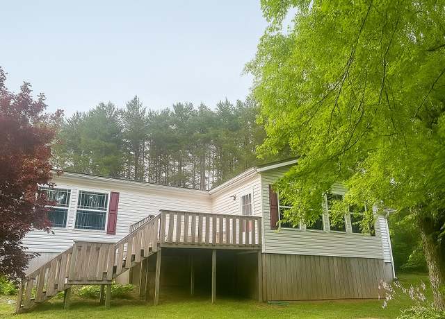 Property at 393 Friendship Lane Ln, Delano, TN 37325, 3 beds, 2 baths