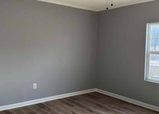Property at 425 4th St SE, Cleveland, TN 37311, 2 beds, 1 bath