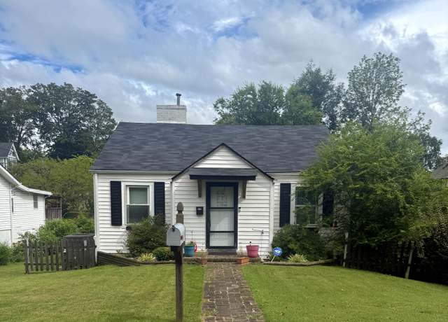 Property at 319 Lynn Ave, Athens, TN 37303, 3 beds, 2 baths
