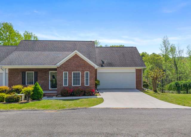 Property at 506 Fairway Dr, Athens, TN 37303, 3 beds, 2 baths