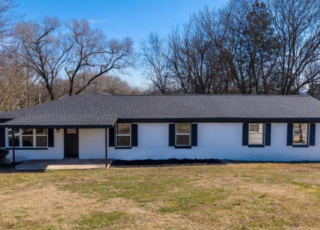 Property at 711 Walter St, Athens, TN 37303, 3 beds, 2 baths